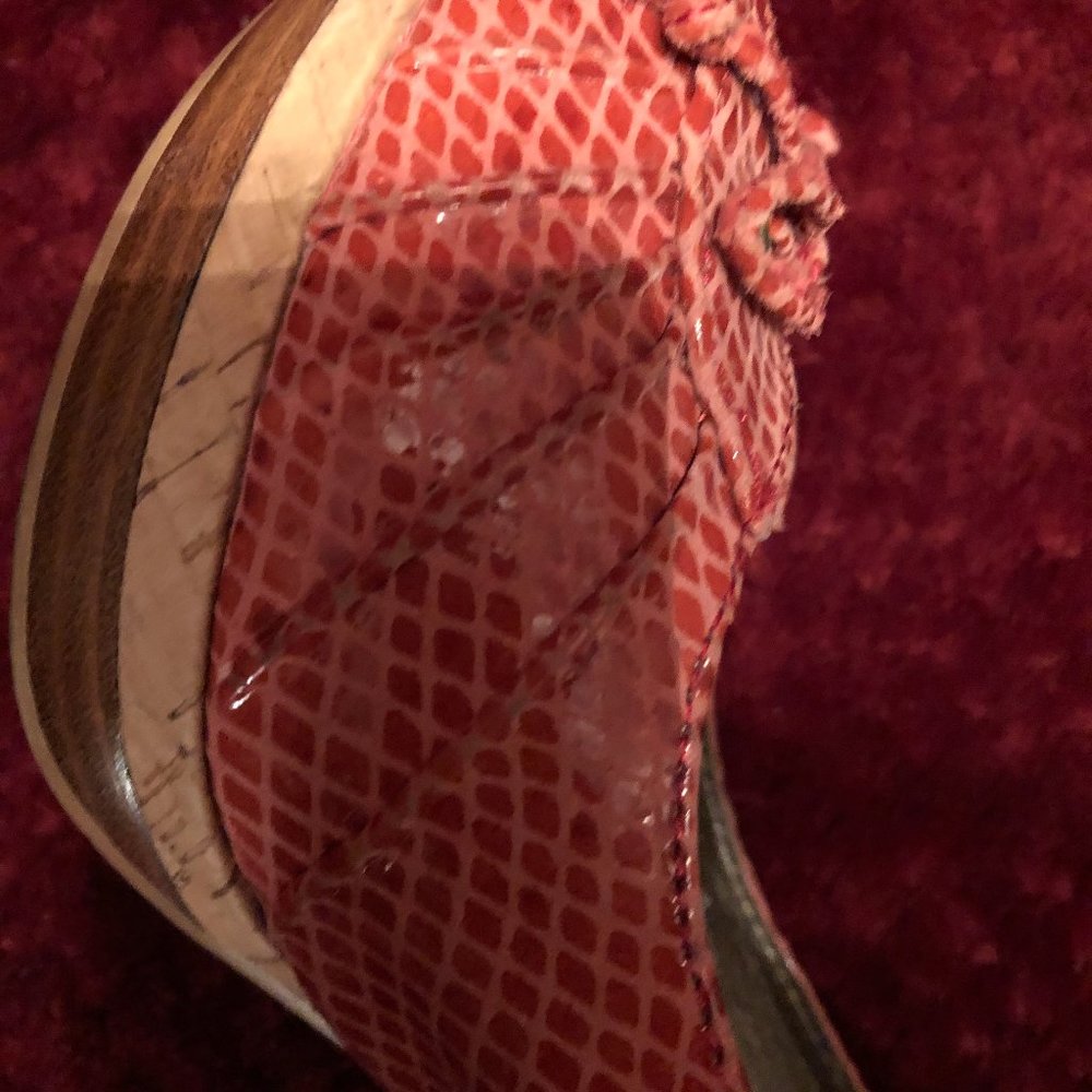 Beautiful "Moda" Heels - Picture 4 of 4